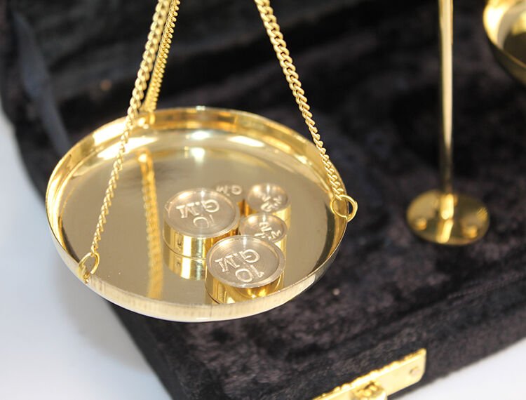 Pirinç Terazi 40 Gr Şık Tasarımlı Fonksiyonel Ürün